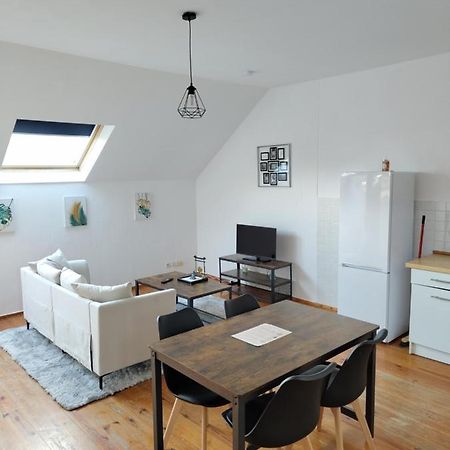 Cosy Appartement 2 Chambres Pont-de-lʼArche Екстериор снимка