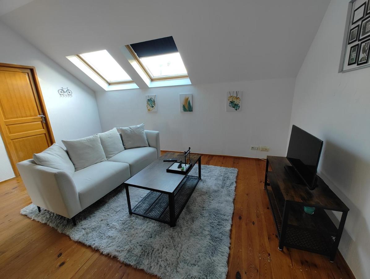 Cosy Appartement 2 Chambres Pont-de-lʼArche Екстериор снимка