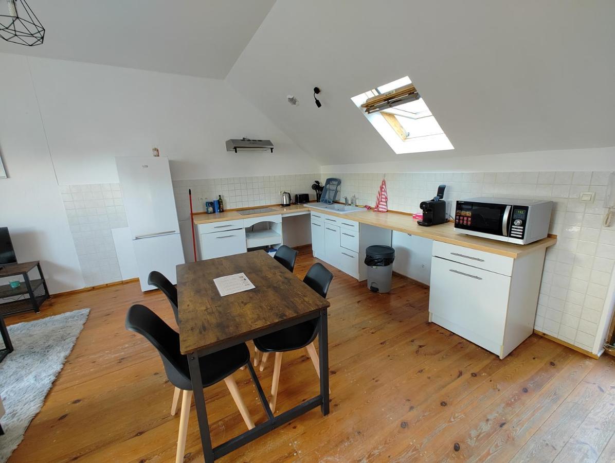 Cosy Appartement 2 Chambres Pont-de-lʼArche Екстериор снимка